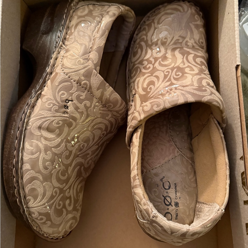 Dansko Embossed Leather Clogs - Beige